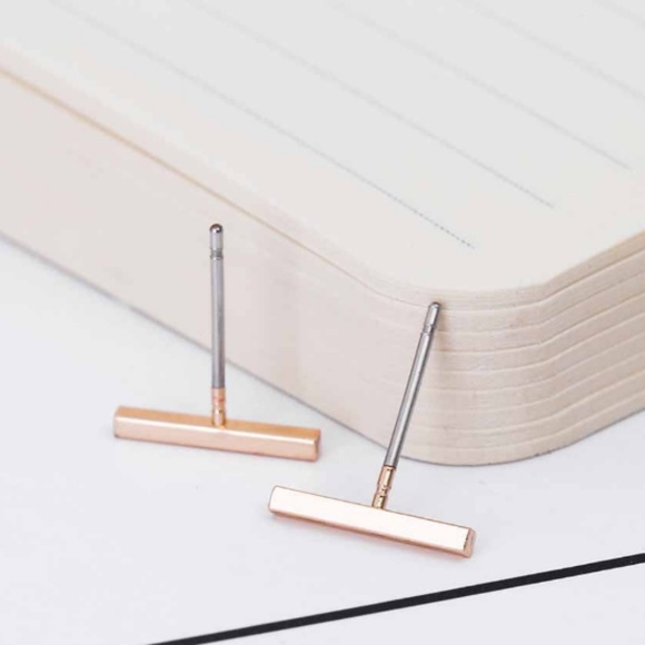 Gold Tone Bar Simple Minimalist Studs - Picture 2 of 3